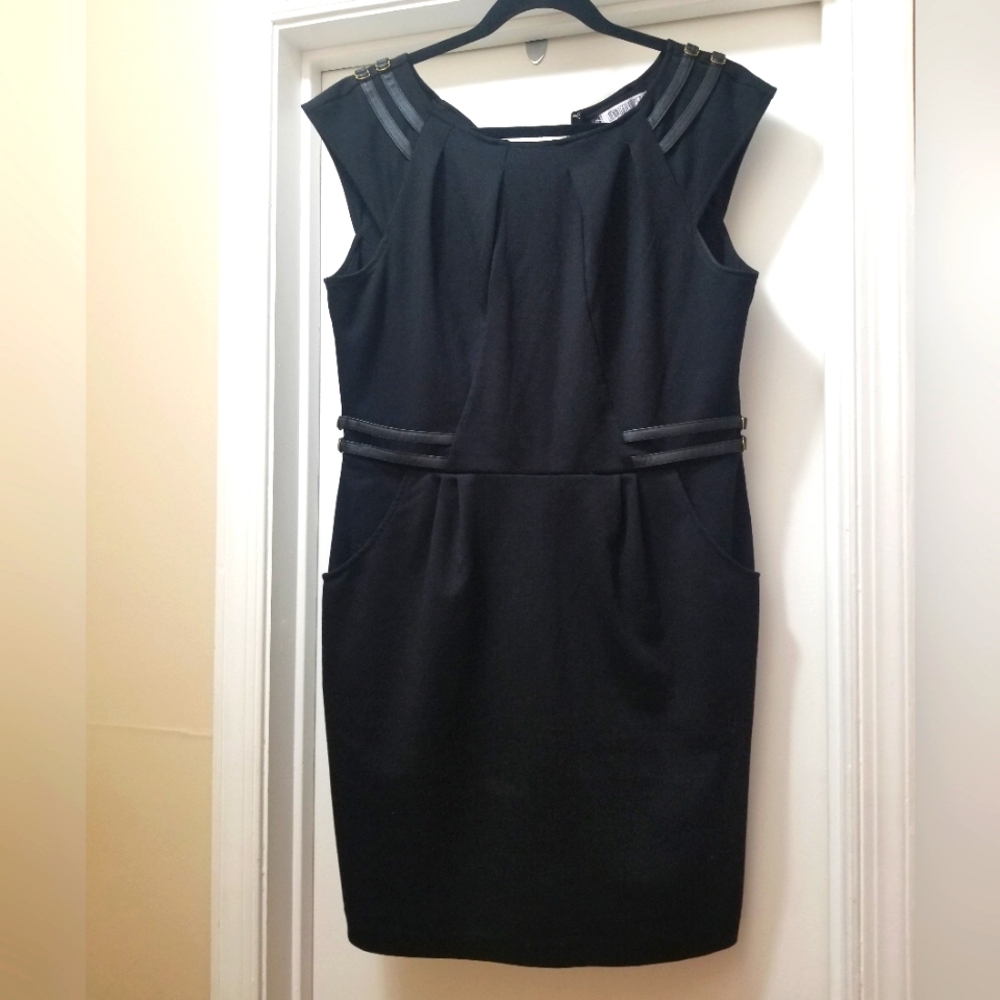 Jennifer Lopez Dress with pockets